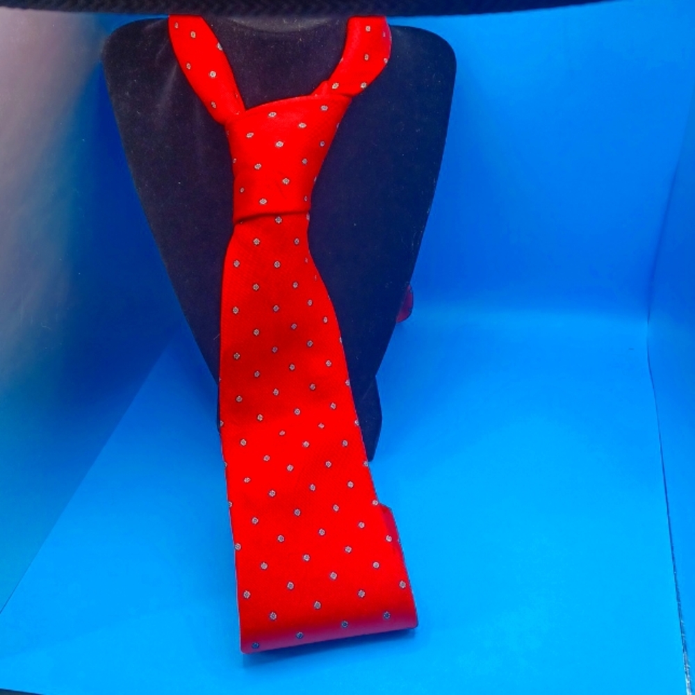 Holly vogue tie